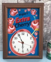 Wrigley's Extra Cherry quartz clock