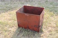 Rock Box for IHC Tractor