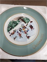 1975 Christmas Plate