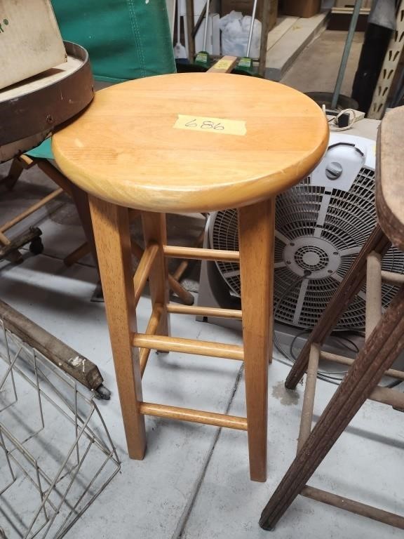 wood bar stool 30"