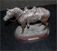 Montana Lifestyles Race Horse Statue