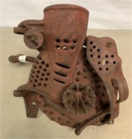 Red painted Corn Sheller,No Name