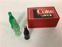 MINI COKE MACHINE & 3 MINI BOTTLES