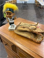 Baseball glove, Bobblehead