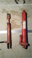 Hydraulic cylinders, one manual