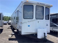 USED 2009 JaYCO BuNGALOW 40FLR 1UJBJ02R9911B0095