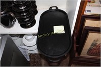 GRISWOLD CAST IRON GRIDDLE