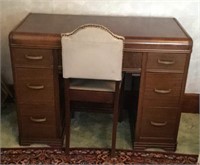 Knee Hole Desk and Chair