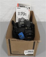 Nikon D70S Camera w/ Nikkor 18/70mm Lens