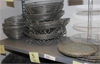 Shelf lot:16 metal bread baskets;
