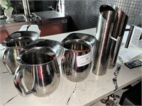 LOT - S/S WATER PITCHERS