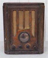 Rare Vintage R C A Victor Mod 118 Tall Am Radio
