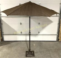 Large Winding Outdoor Umbrella