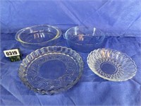 Glass Assortment, Decorative Fluted Baking Dish