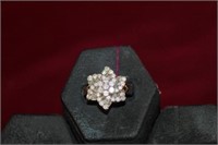 10kt white gold Star shaped Diamond Ring