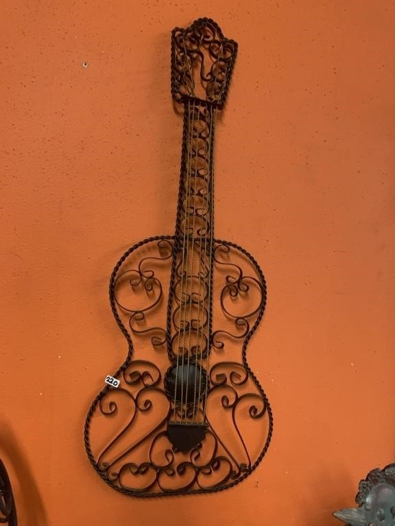 METAL GUITAR WALL HANGING