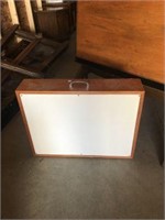 Artist Light Box with 3 Flourescent Bulbs