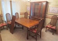 Basset dining room set, 6 chairs
