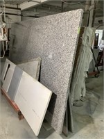 Chevalet et retailles de marbre / granite + dessus