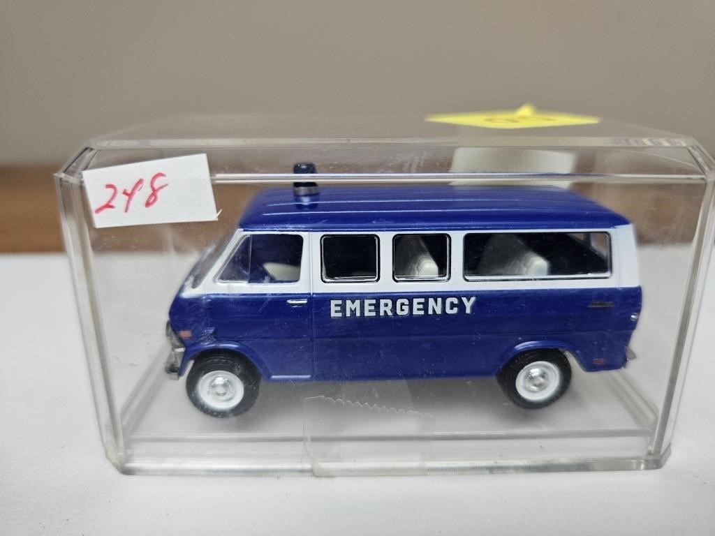 1969 FORD CLUB WAGON EMERGENCY CITY POLICE