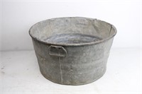 Vintage Galvanized Round Metal Wash Tub