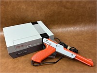 1985 Nintendo Entertainment System Console