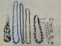 Asst glass and beaded necklaces