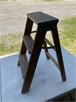 2 ft step ladder