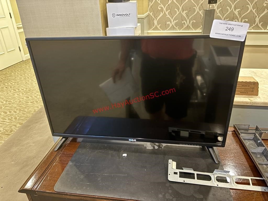 32" RCA TELEVISION