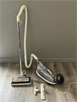 TriStar Vacuum Cleaner w/ Attachments