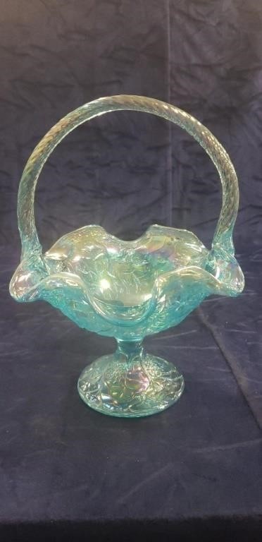 (1) Fenton Basket (9.5" Tall)