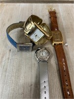 LOT OF WATCHES
