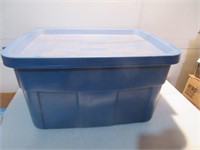 PLASTIC STORAGE BIN