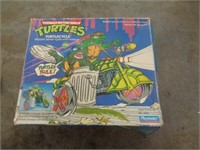 1989 NINJA TURTLES CYCLE / PLAYMATE TOYS