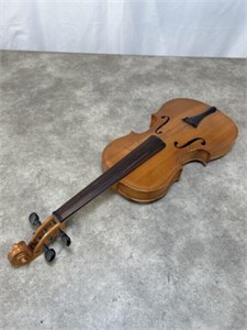 Antonius Stradivarius replica violin