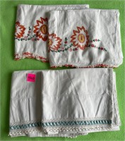 Vtg Needlework Pillowcases 2 sets