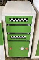 4 Drawer Child's Chest on Casters
