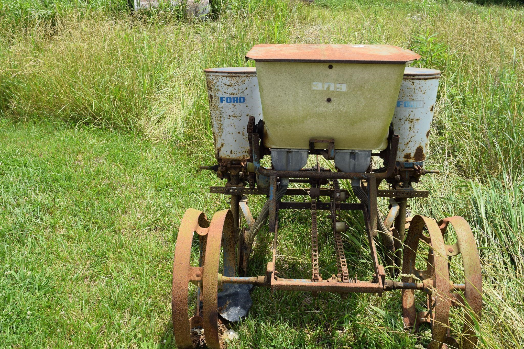 Ford 309 2-row corn planter 3 pt hitch