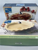 (2) Bake & Serve Oval Baking Dishes with Metal
