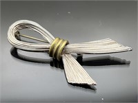 Vintage sterling silver ribbon pin, 17.86g