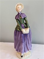 ROYAL DOULTON FIGURINE