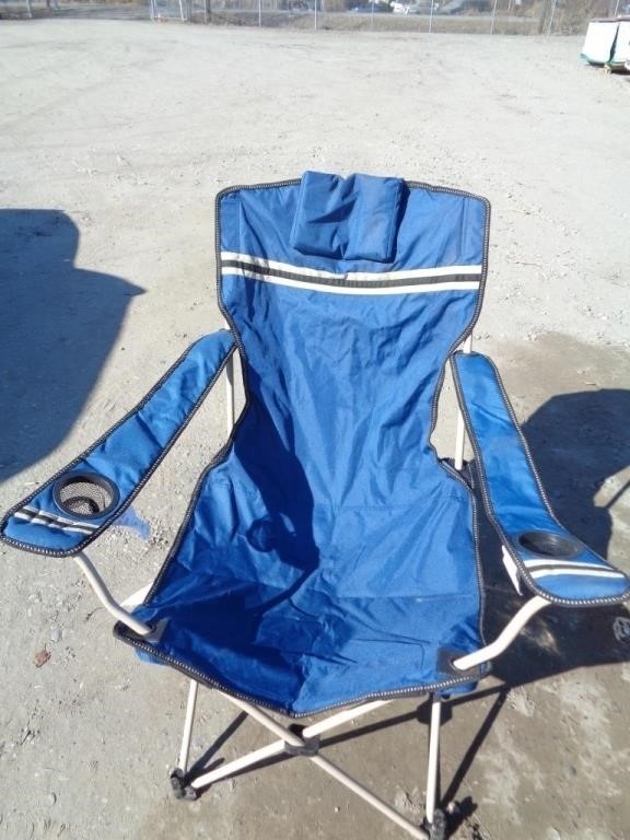 LARGE CAMP CHAIR