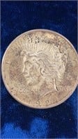 (1) 1924 silver Peace Dollar