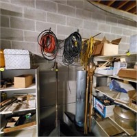 CONTENTS OF WALL - EXTENTSION CORDS