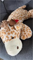 C10) LARGE giraffe stuffed animal. Super cute.