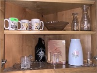 CONTENTS OF 2 SHELVES LOT OF MISC DECOR