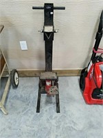 8 Ton log splitter, missing one wheel