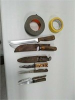 Asssrt. of hunting knifes