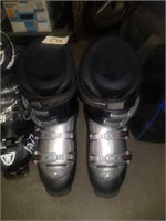 Ski boots size 27