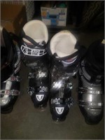 Ski boots size 28.5